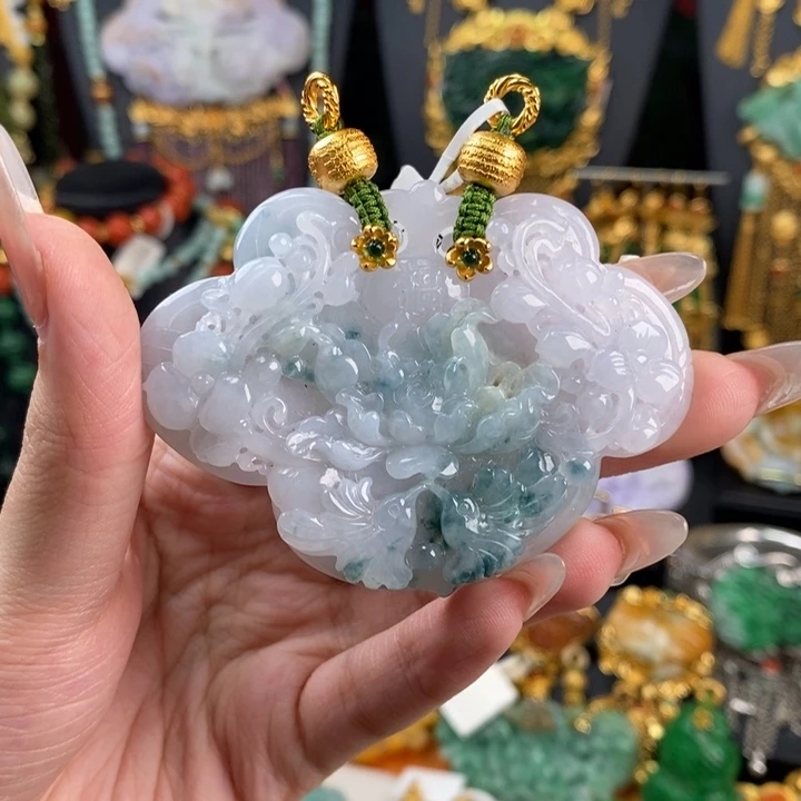 翡翠颈饰未镶嵌吊坠