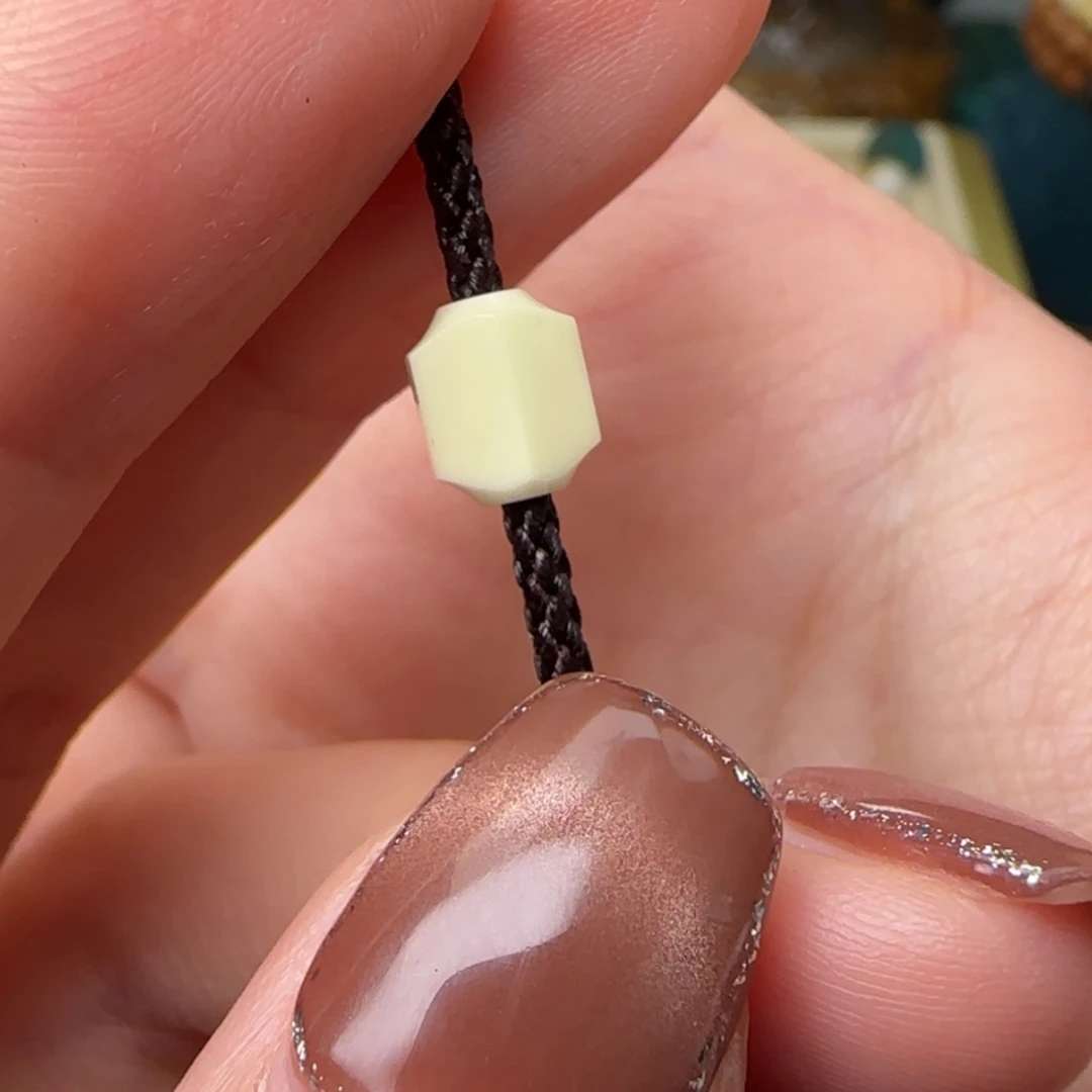【闪购商品】琥珀珠宝奇石未镶嵌?***鱼6