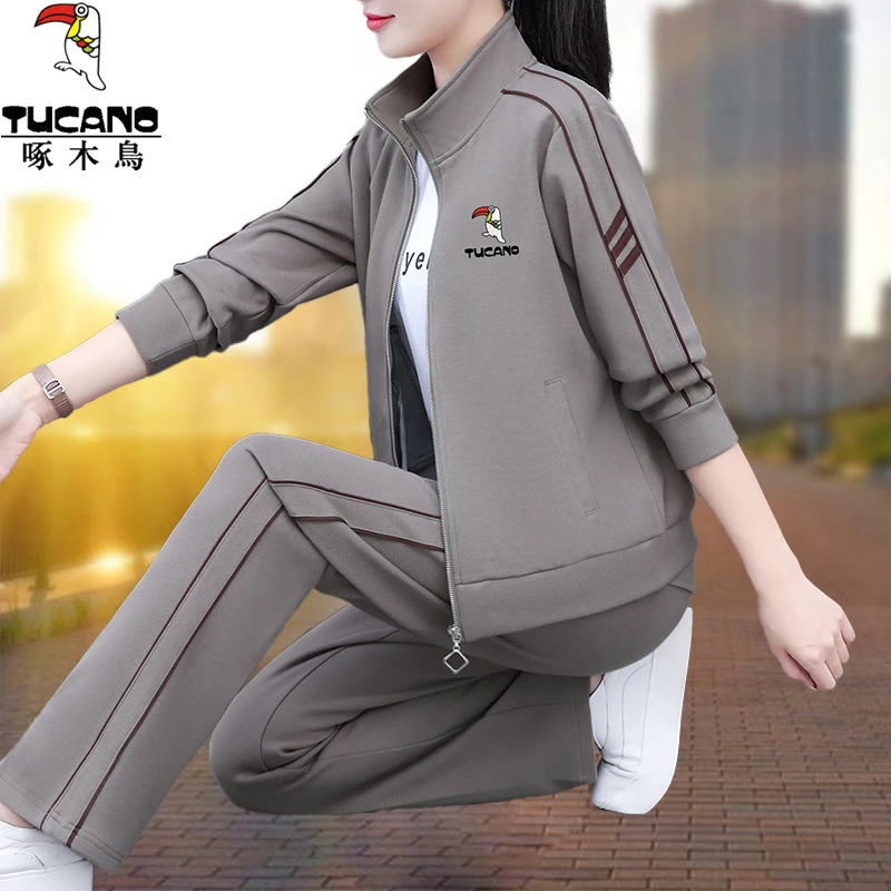 啄木鸟女士春秋套装运动三件套2025新款妈妈装开衫卫衣外套休闲服