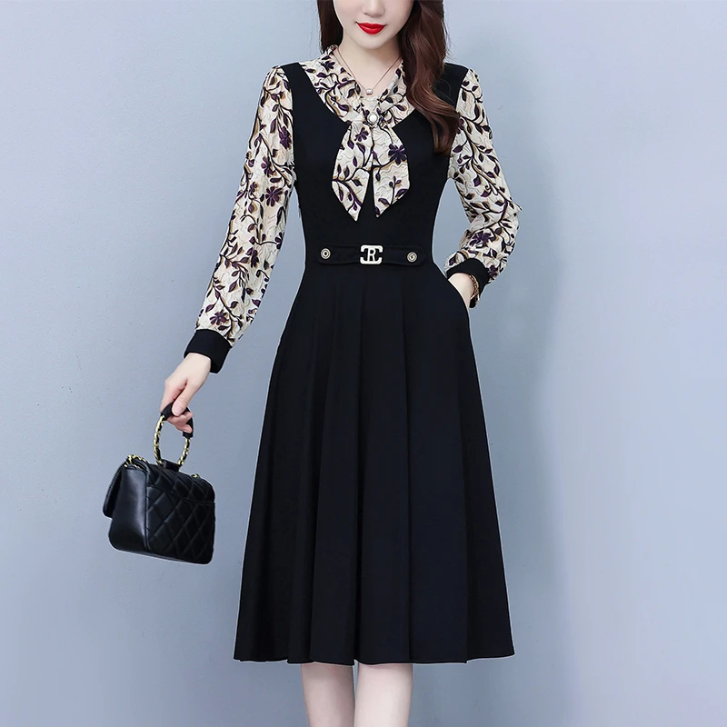 2552秋季新款长袖蝴蝶结领印花拼接气质优雅显瘦中年妈妈连衣裙