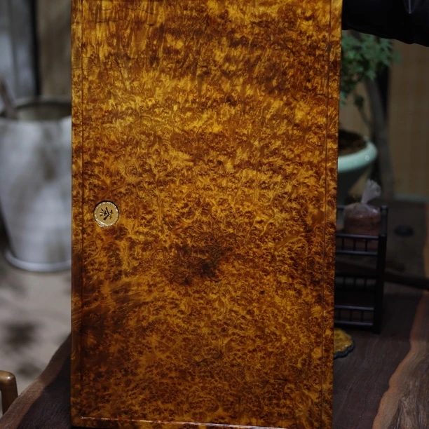 aj2718精美大尺寸黄金樟长方满榴花茶盘 尺寸：71-42-4