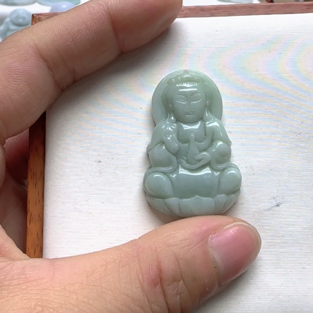 【闪购商品】翡翠颈饰未镶嵌