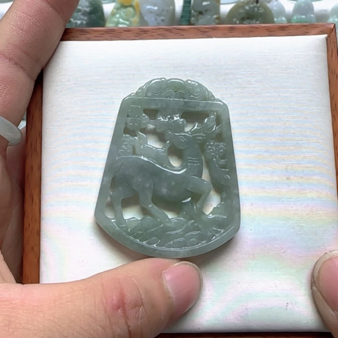 【闪购商品】翡翠颈饰未镶嵌