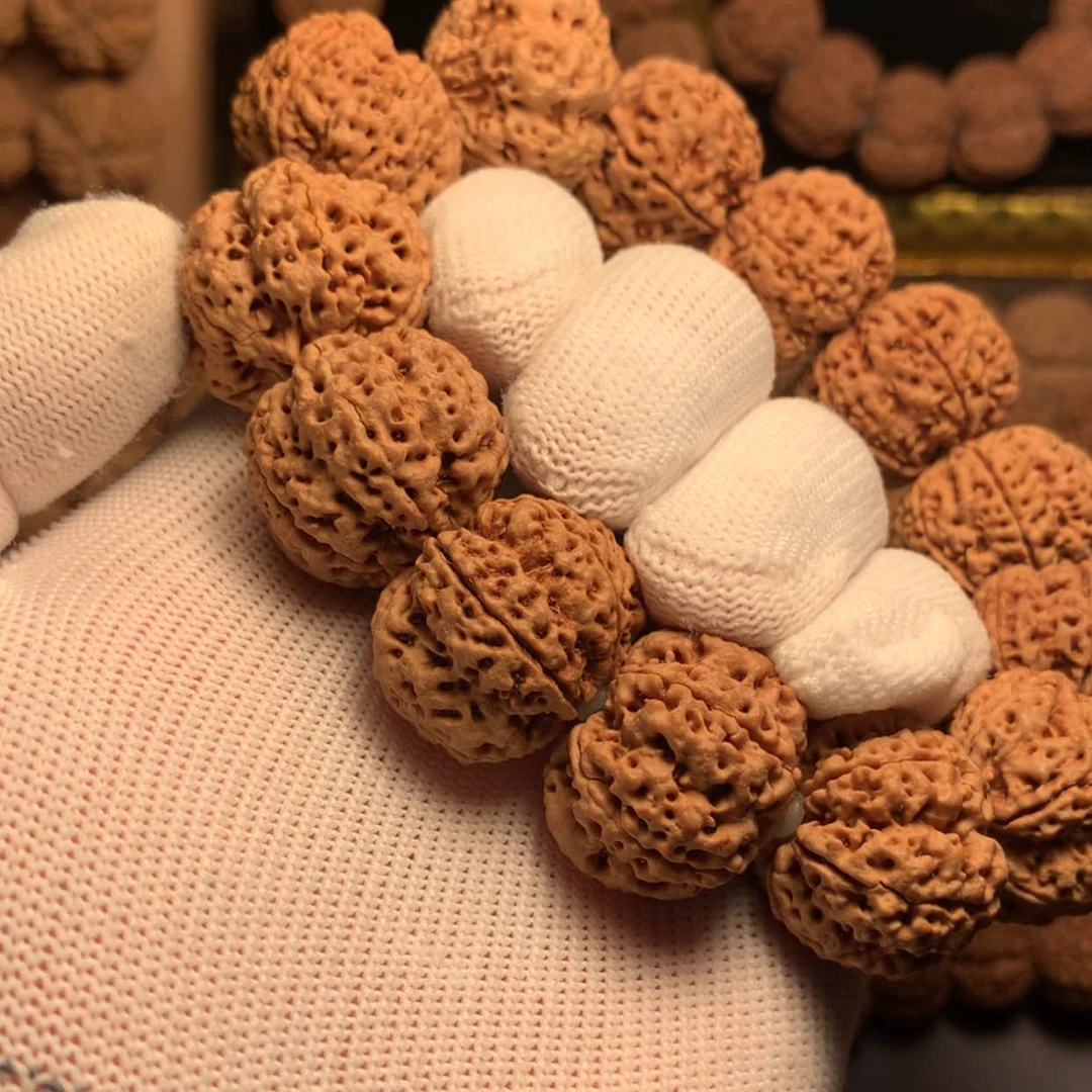 【闪购商品】金刚菩提手串一****亭25六瓣蜂王