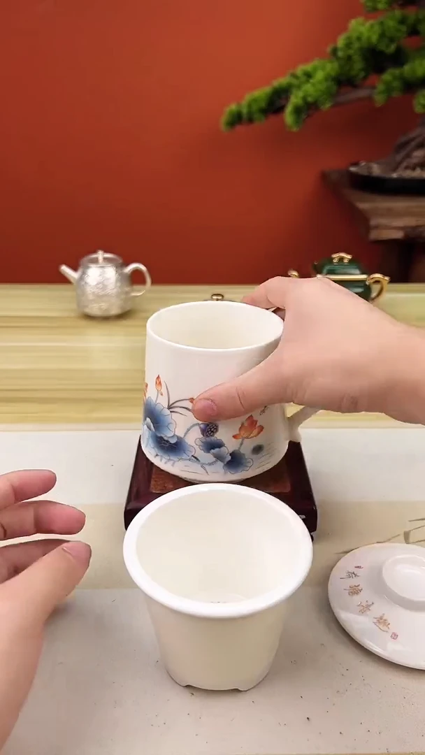 【闪购商品】陶瓷复古风荷塘办公杯