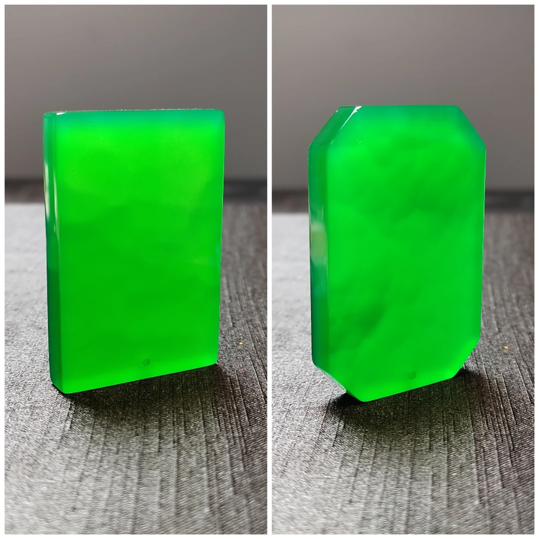 官方正品天然帝王色满绿无事牌玉佩吊坠挂件男女高档简约大气百搭