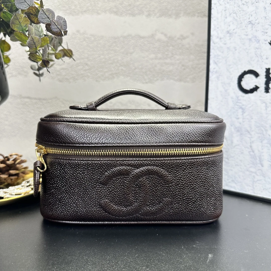 95新 Chanel/香奈儿 棕色鱼子酱中古化妆盒子 20底3开带卡