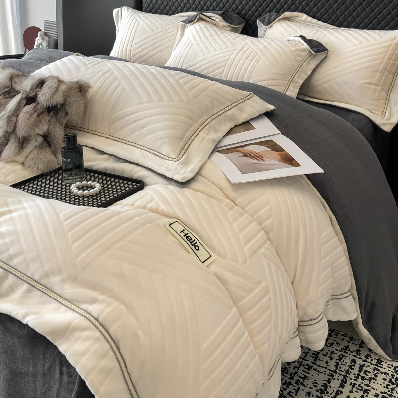 轻奢冬季加厚雕花牛奶绒四件套保暖双面绒被罩四件套床上用品