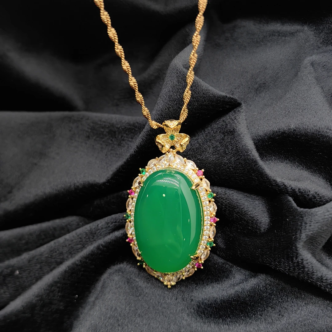 玉髓 【H158】时尚轻奢水滴吊坠项链气质大方