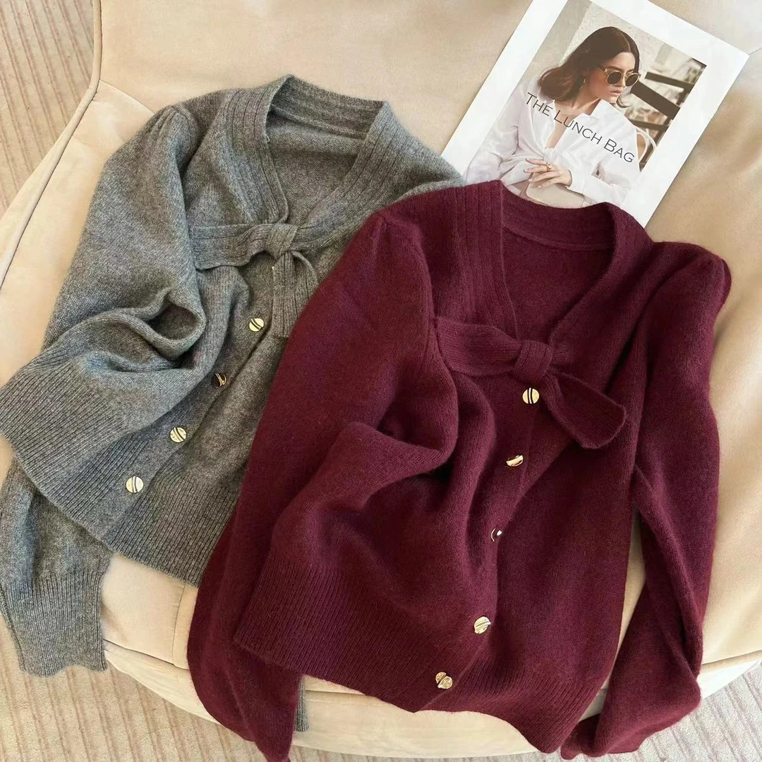 2024秋冬季新款法式蝴蝶结设计感单排扣毛衣百搭慵懒风显瘦时尚