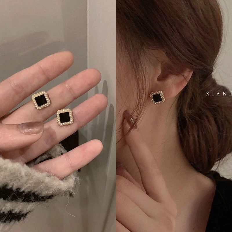 珠珠黑色耳钉女法式复古耳饰日常韩国简约小耳坠精致超仙气质小巧