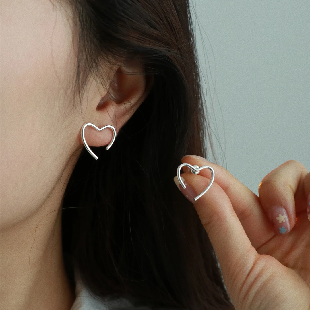 合金耳饰 s925银针极简线条爱心耳钉无耳洞冷淡风蚊香盘耳夹女