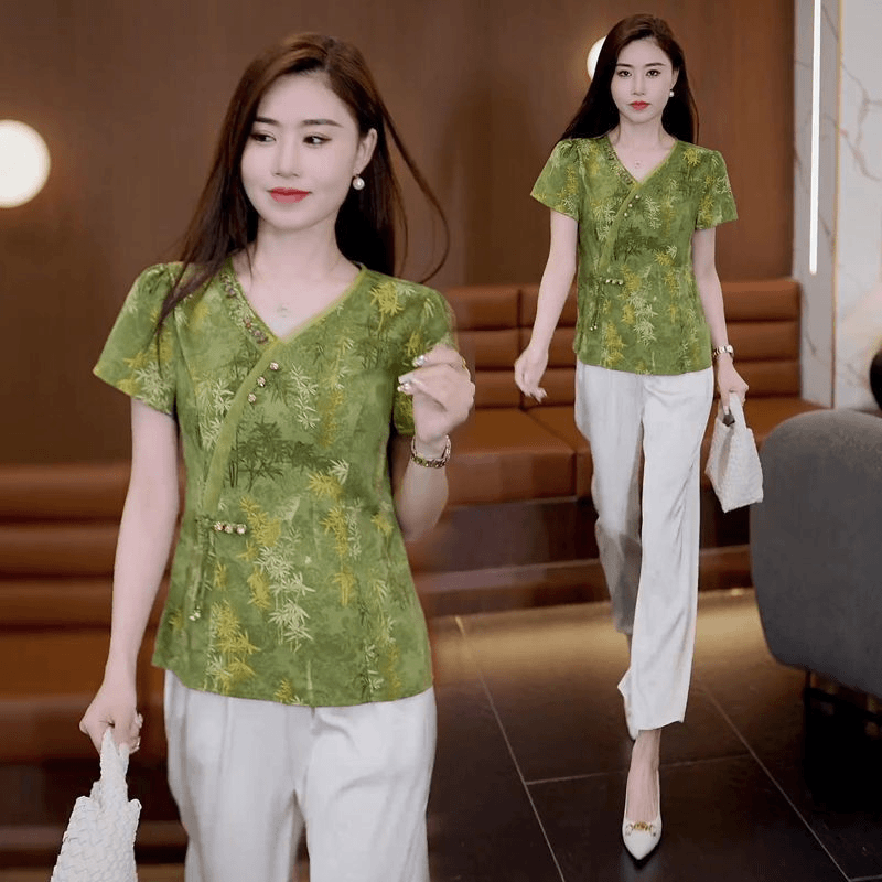 新中式夏季妈妈装气质衬衫女士2024时尚洋气减龄修身V领短袖上衣