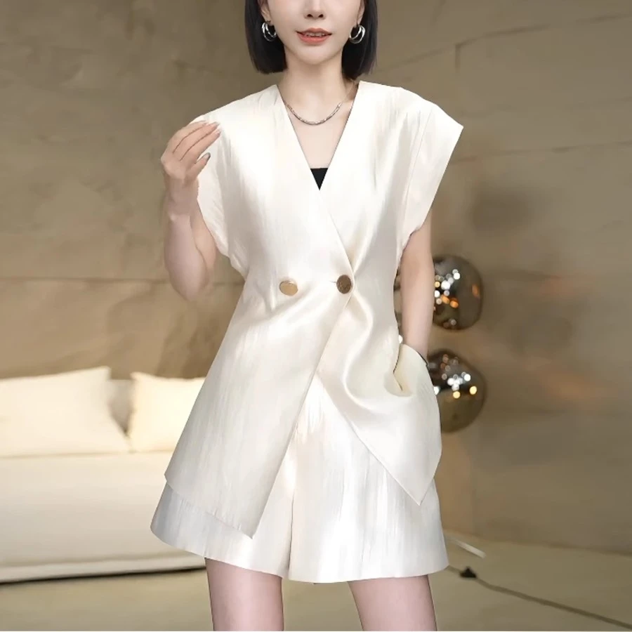 轻奢风御姐范时尚套装女夏季流行气质减龄高级感上衣短裤两件套装