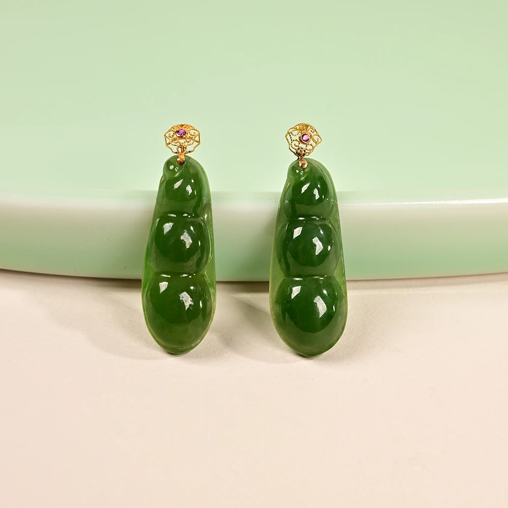 V12721-K 18K金和田玉吊坠-23x8x4mm多样性发一件（商城）