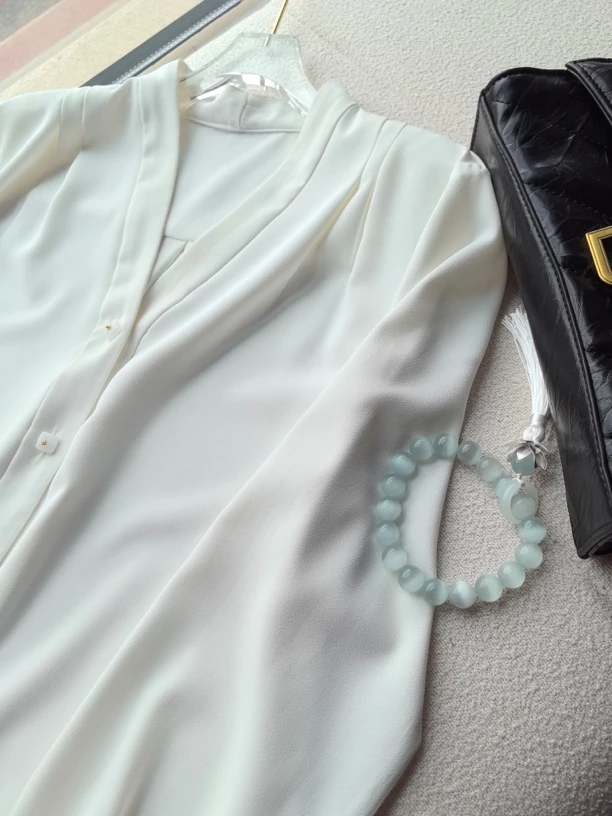 “醋酸”国风衬衣v领百搭长袖衬衫轻奢时尚