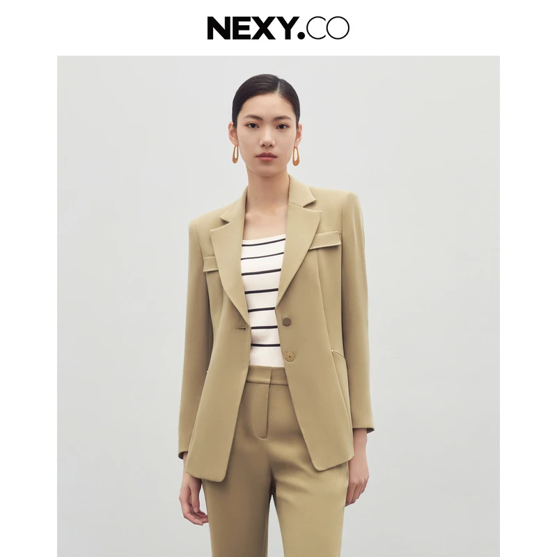 NEXY.CO/奈蔻外套通勤职业西装女2023秋新款卡其色西服XA01469D4