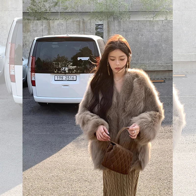 显瘦V领外套女年轻新款2025毛毛上衣女装高级感33216#