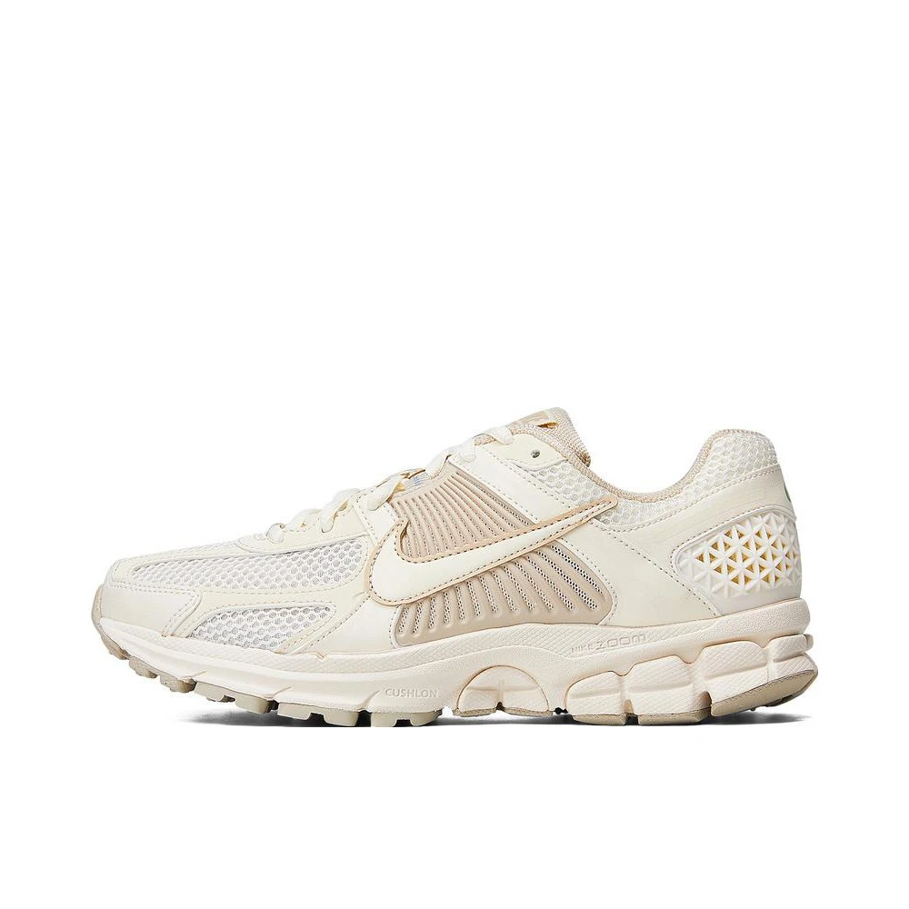 nike耐克2024新款女子NIKE ZOOM VOMERO 5板鞋/复刻鞋FQ6868-111