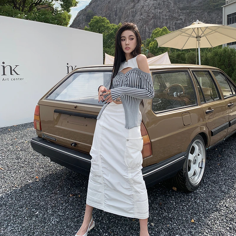 OBGD白色休闲直筒半身裙女新款2023长款修身褶皱百搭辣妹短裙U66