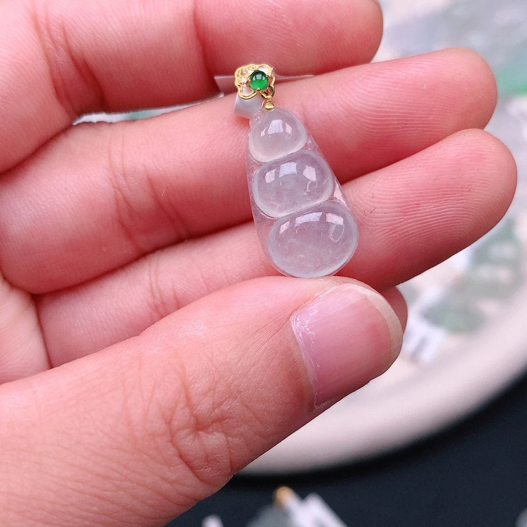 翡翠颈饰18K金镶嵌豆子