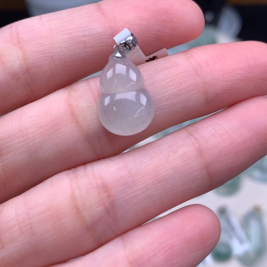 翡翠颈饰18K金镶嵌葫芦