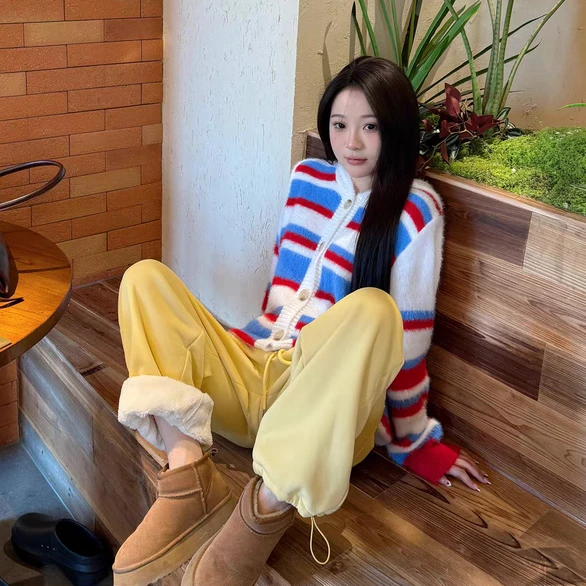 羊羔绒运动卫裤女秋冬束脚灯笼裤子阔腿直筒宽松加绒海马毛衣开衫