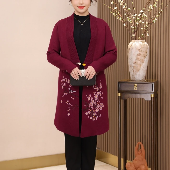 中老年开衫毛衣女胖妈妈秋冬外套长款大码高贵绣花针织毛衫妈妈款