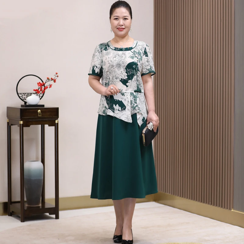 妈妈旗袍改良版连衣裙女2023新款高端中老年女装洋气大码中长裙夏