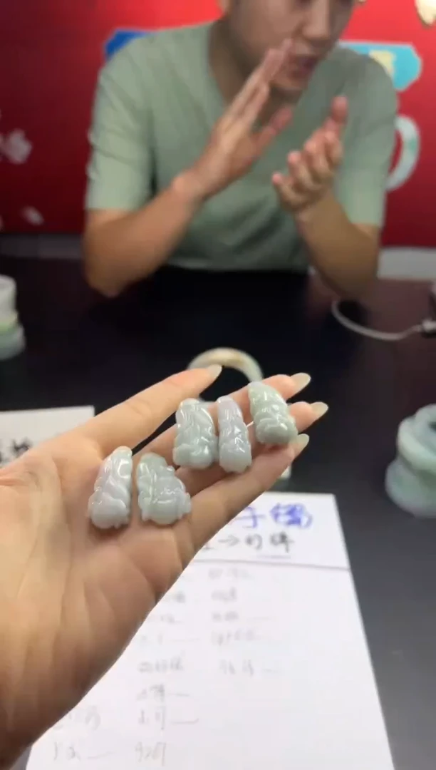 【闪购商品】翡翠挂件未镶嵌白菜单件多样性发