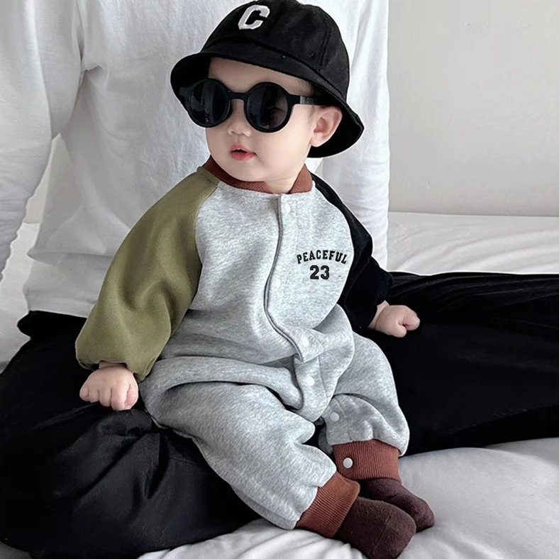 加绒婴儿连体衣秋冬3个月9宝宝超萌百天外出衣服保暖外套可爱爬服