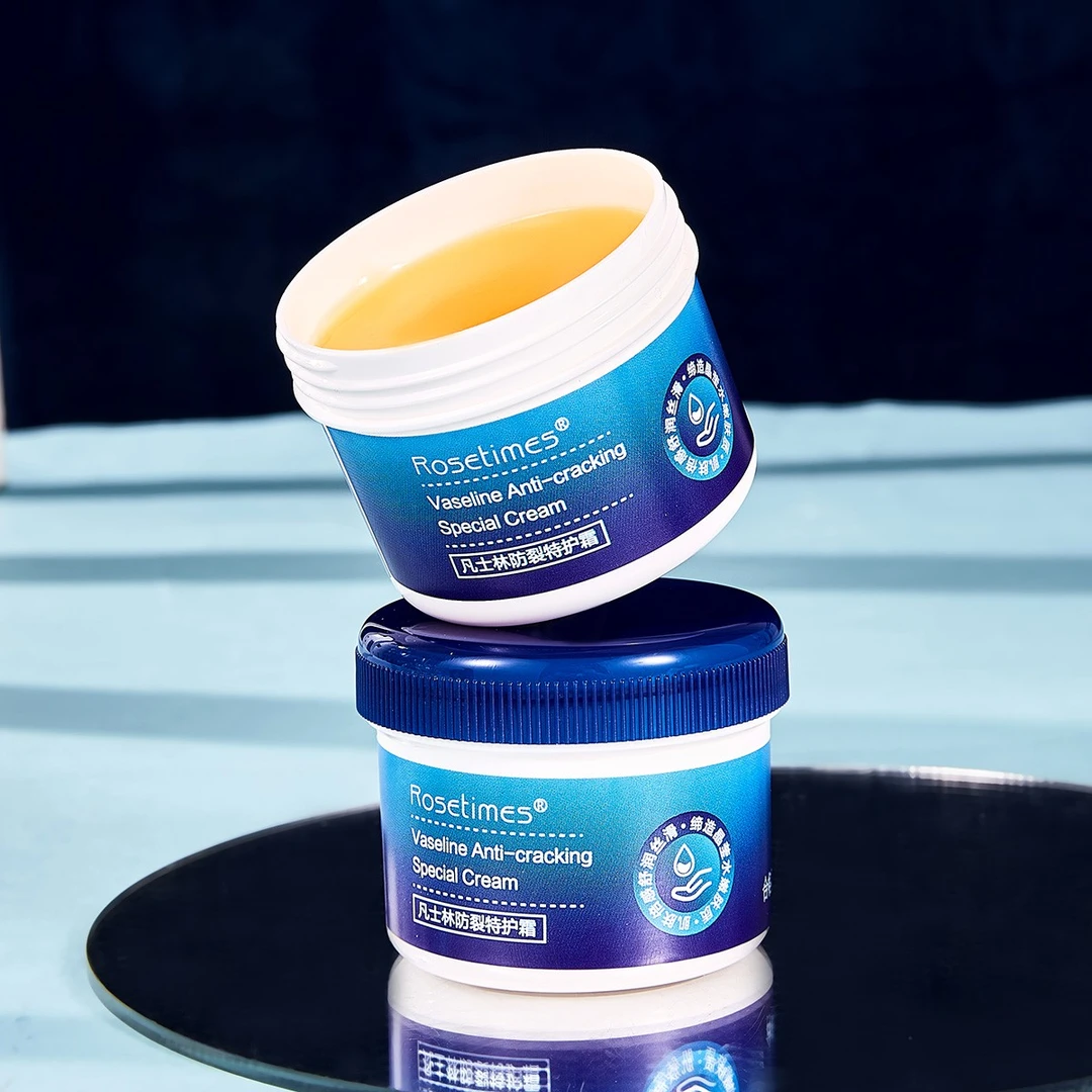 凡士林          脚后跟        手足滋润     保湿霜   四季可用