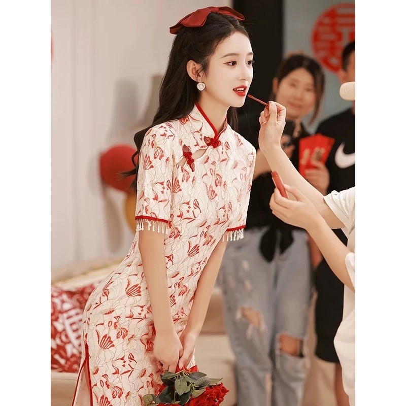 0916 米色 草莓扣 红花 斜水滴领  旗袍