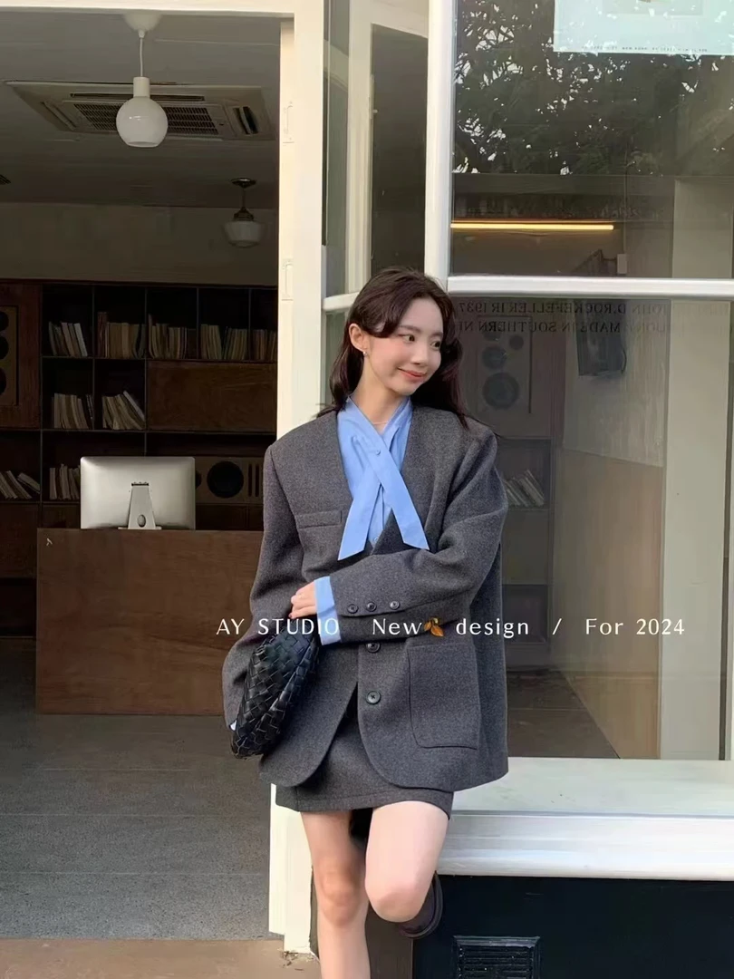 2024冬季新款衬衫拼接西装假两件外套配高腰半裙学院风两件套女