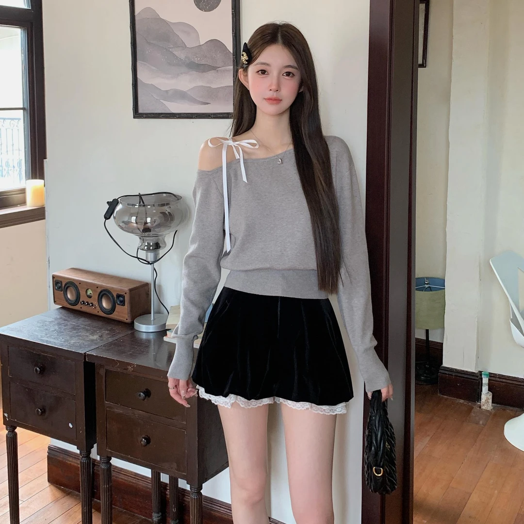 新款韩版纯色露肩蝴蝶结系带收腰显瘦斜肩针织衫上衣浅灰气质