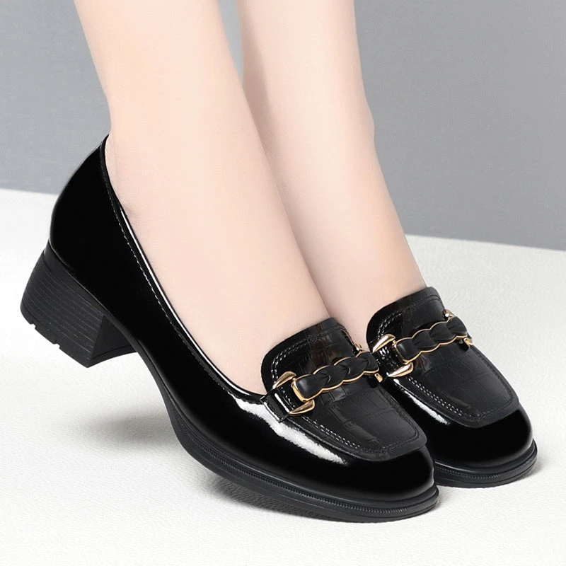 妈妈鞋春秋季新款圆头乐福鞋中老年女士皮鞋粗跟高跟中跟乐福鞋女