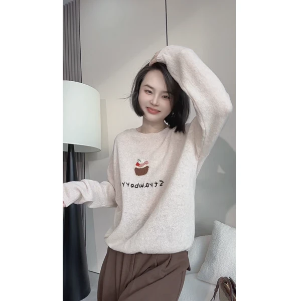 大掌柜推荐  复古圆领手工汉堡刺绣薄款全羊毛针织毛衣女