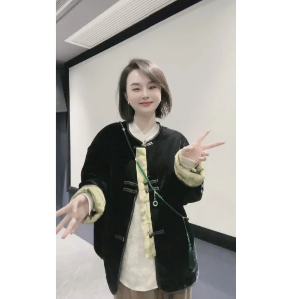 大掌柜推荐  国风丝绒缎面提花两面穿高级新中式棉服外套