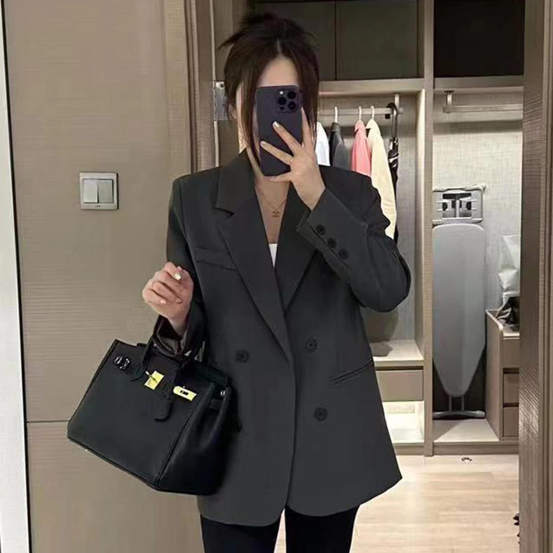 韩版垂感抗皱小西服女款外套网红爆款双排扣通勤气质百搭垫肩西服