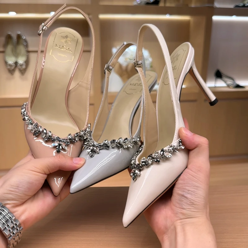 MIDITU/米蒂图2024夏季新款包头凉鞋气质优雅一字式扣带细跟尖头