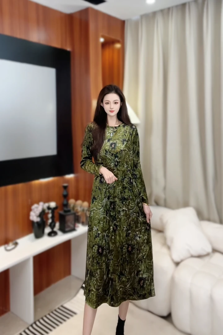 9512# 摩洛科 高级轻奢特调色印花连衣裙女百搭丝绒