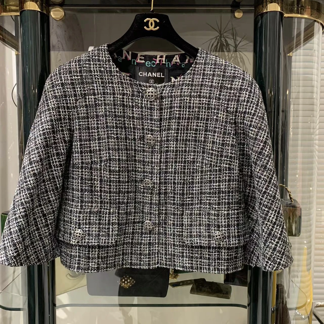 95新  Chanel19p 银色圆领两口袋外套36码