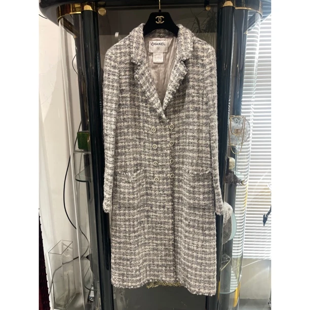 95新  Chanel 05A 灰白格纹 珠珠扣 长款 大衣 外套 38码 7036
