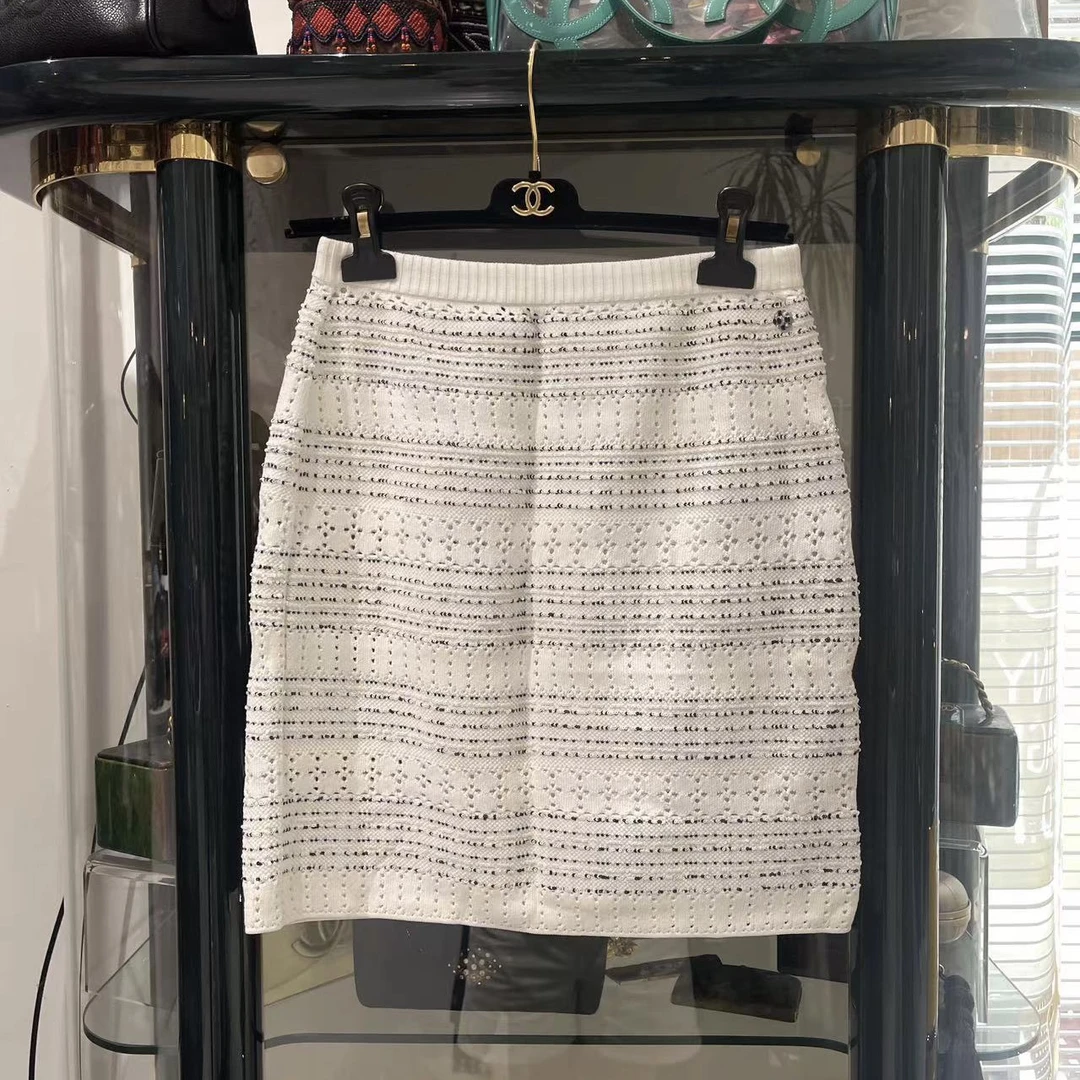 95新 Chanel/香奈儿 17s 数据中心白色针织半裙 38码