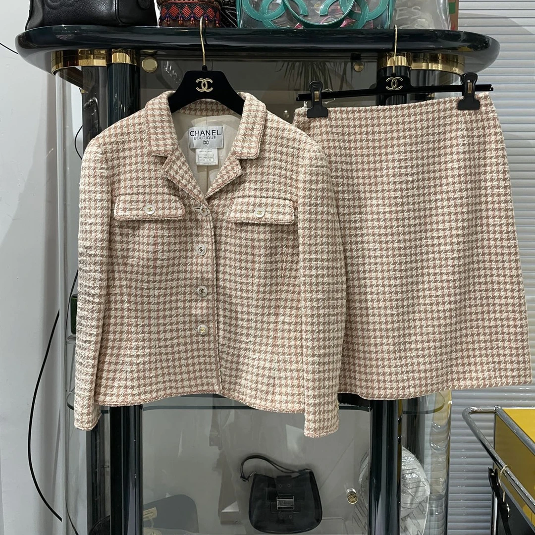 95新 Chanel/香奈儿 97p千鸟格翻领贝母扣两口袋外套42码附属半裙