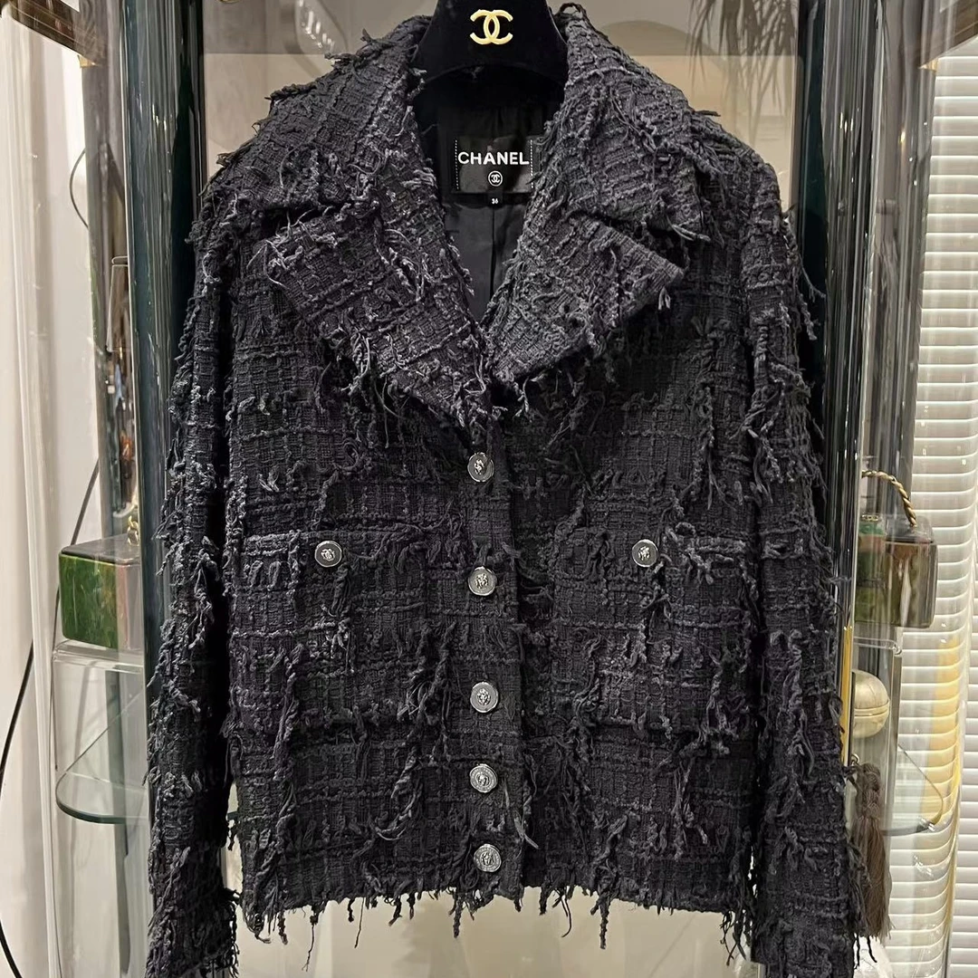 95新  CHANEL 22P 狮子扣 黑色翻领流苏两口袋外套 36码