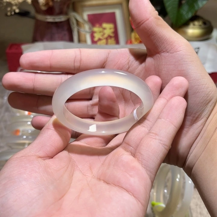 玛瑙/玉髓手镯未镶嵌6