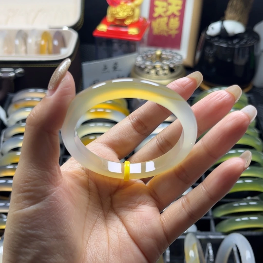 【闪购商品】玛瑙/玉髓手镯未镶嵌