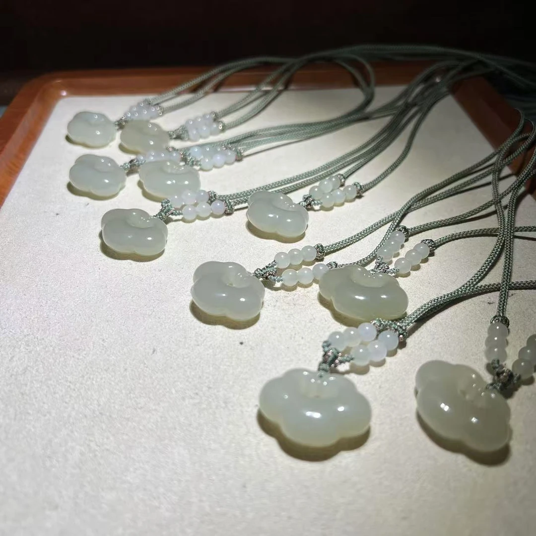 【张老斯珠宝】天然和田玉吊坠xy212（多样性发货 拍一发一）