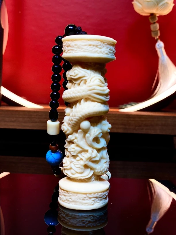 加大版盘龙柱象牙果文玩根雕创意礼品